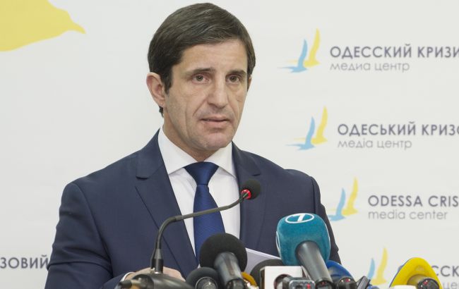 Шкіряк заявив про відрядження в Непал за свій рахунок