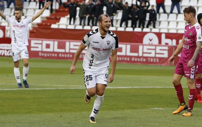 Зозуля продовжив контракт з "Альбасете"