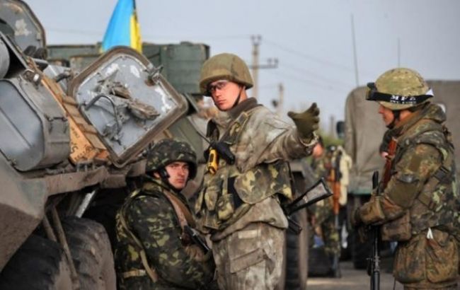 В результаті обстрілу в Луганській області загинув військовий, ще двоє поранені