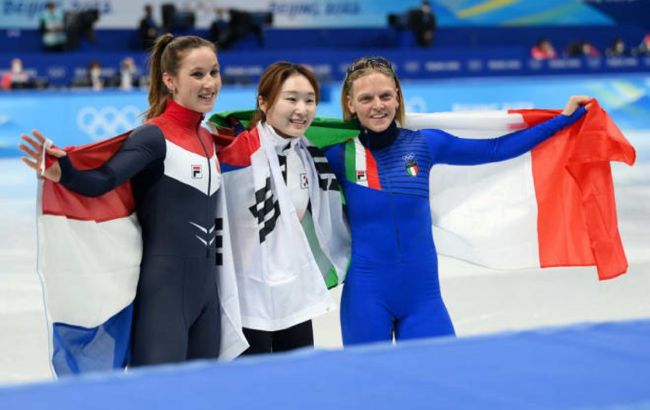 Кореянка выиграла "золото" Олимпийских игр в шорт-треке
